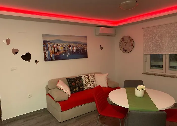 Futura Apartament *